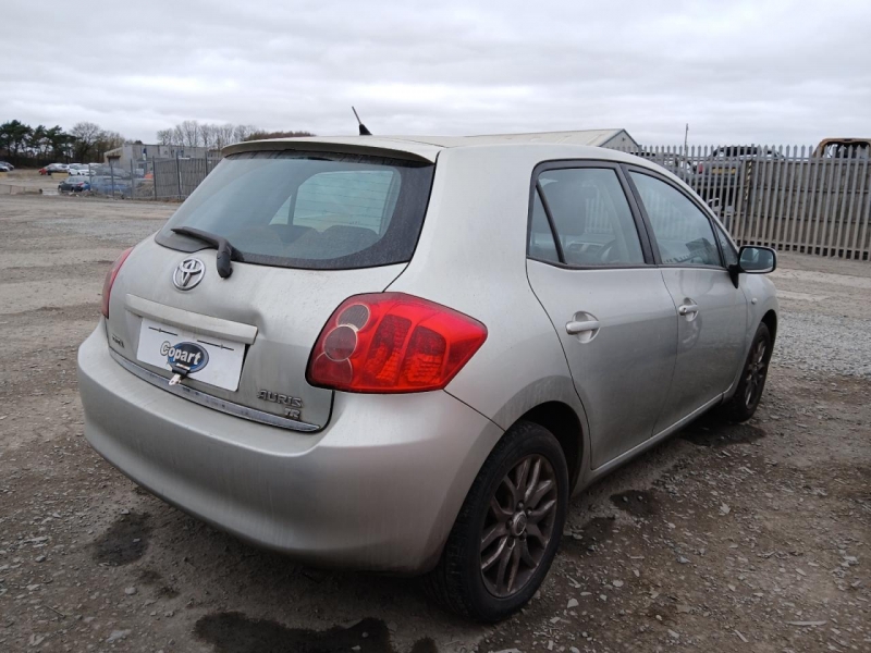 W210, Toyota Auris 2007, 1.6, бензин, МКПП