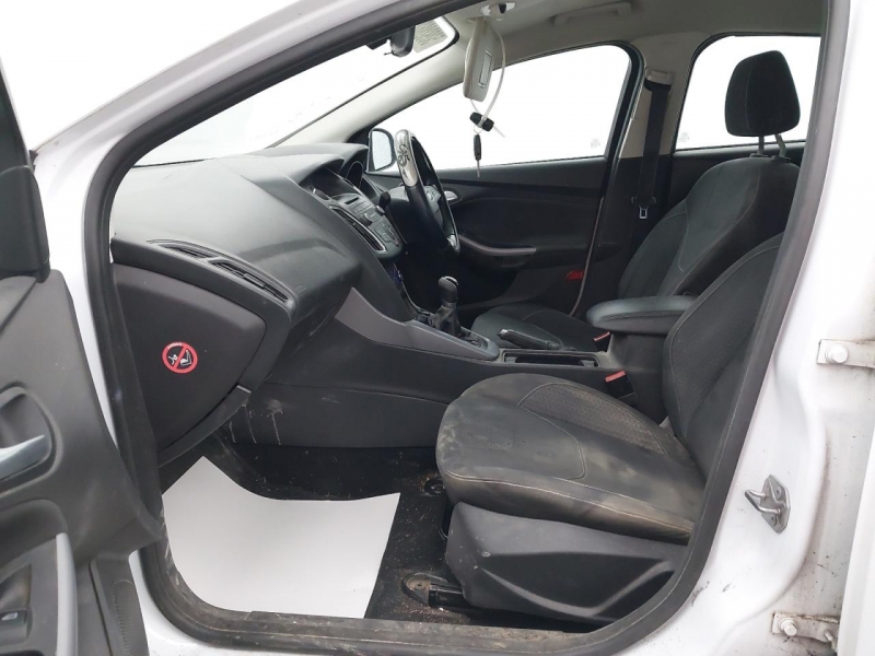 W214, Ford Focus 2015, 1.0, бензин, МКПП