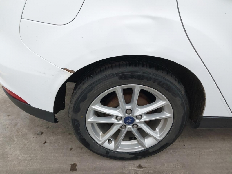 W214, Ford Focus 2015, 1.0, бензин, МКПП
