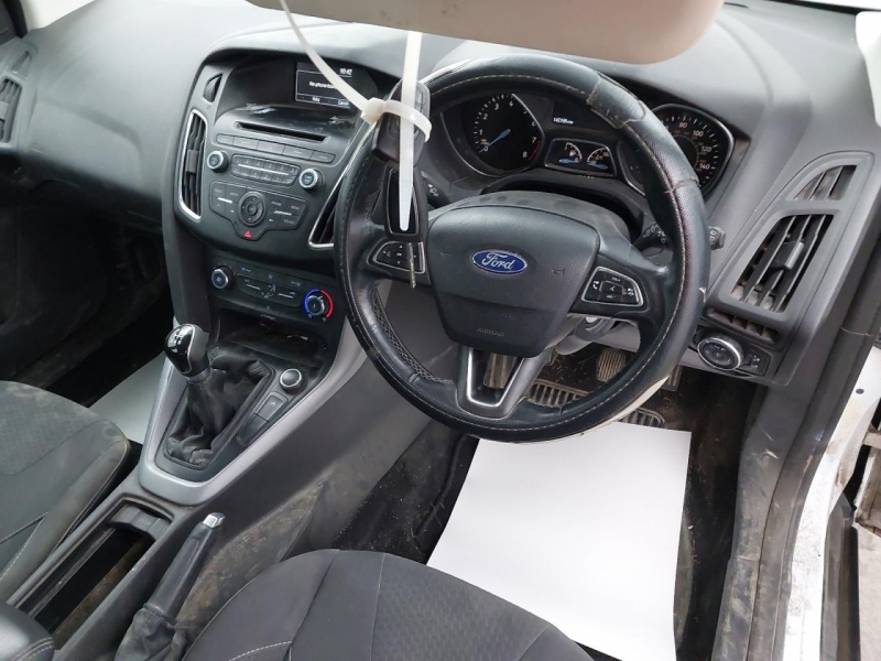 W214, Ford Focus 2015, 1.0, бензин, МКПП
