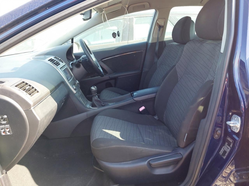 W215, Toyota Avensis 2010, 1.8, бензин, МКПП