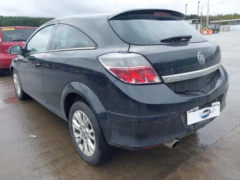 U101, Opel Astra 2011, 1.6, бензин, МКПП