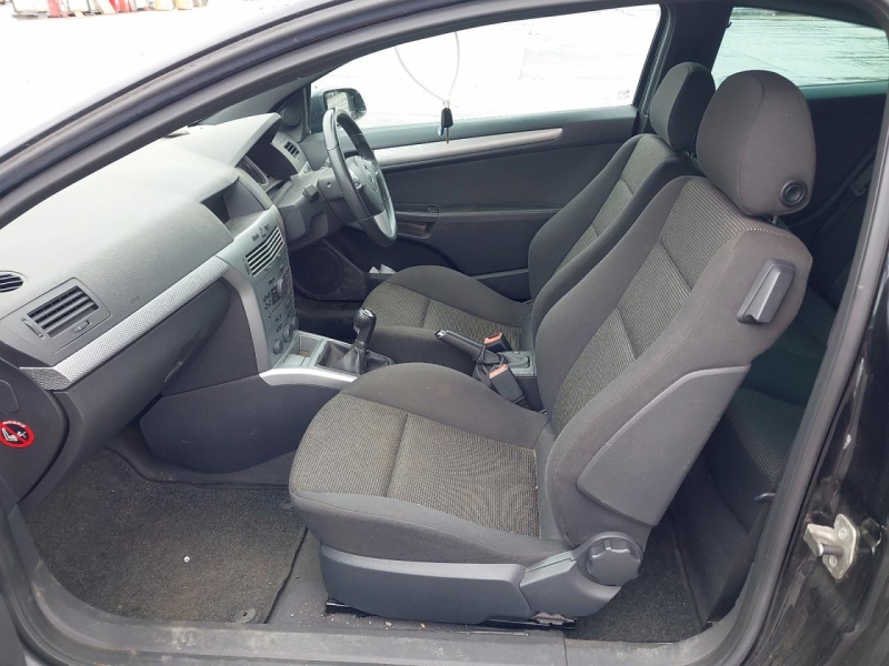 U101, Opel Astra 2011, 1.6, бензин, МКПП