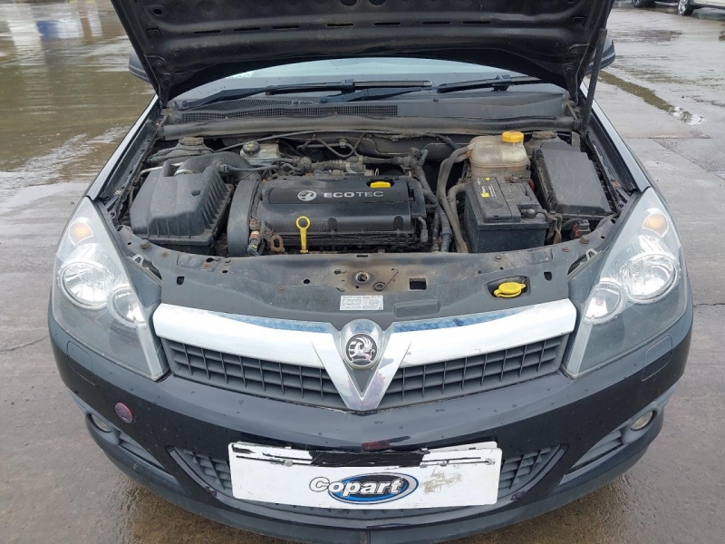 U101, Opel Astra 2011, 1.6, бензин, МКПП