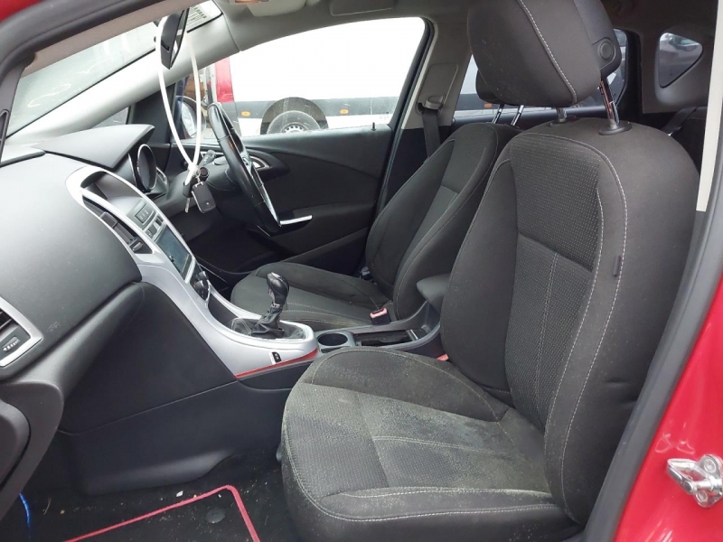 U104, Opel Astra 2012, 1.6, бензин, МКПП