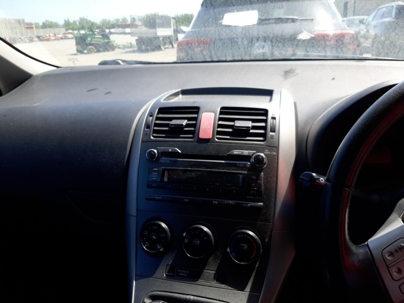Y63, Toyota Auris 2007, 1.6, бензин, МКПП