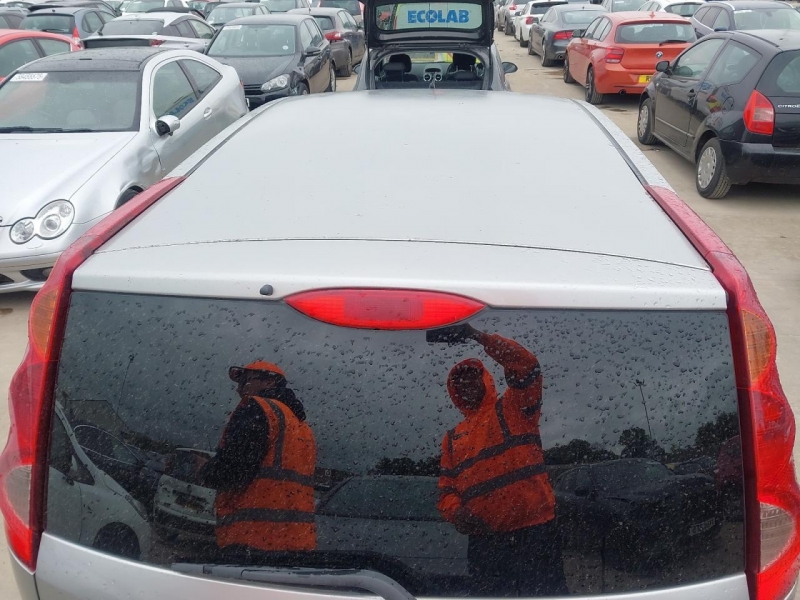 Y64, Nissan Note 2006, 1.6, бензин, МКПП