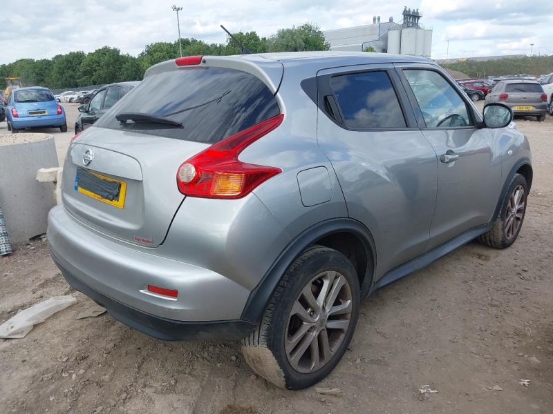 Y70, Nissan Juke 2012, 1.6, бензин, МКПП