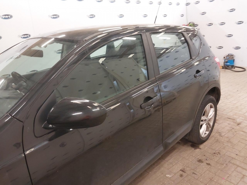 Y75, Nissan Qashqai 2013, 1.6, бензин, МКПП
