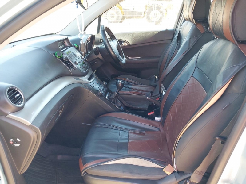 Y76, Chevrolet Orlando 2012, 1.8, бензин, МКПП