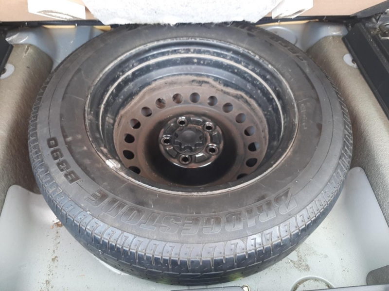 Y74, Honda HR-V 2004, 1.6, бензин, АКПП