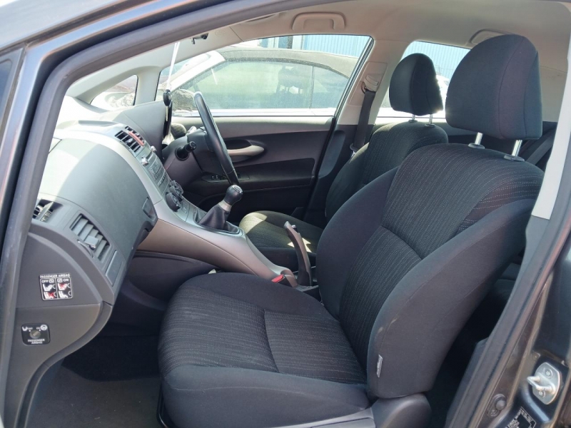 Y86, Toyota Auris 2007, 1.6, бензин, МКПП