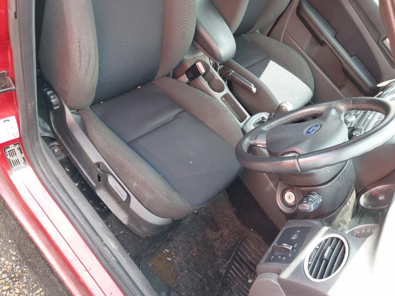 Y93, Ford Focus 2006, 1.6, бензин, МКПП