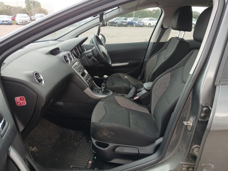 Y109, Peugeot 308 2011, 1.6, бензин, МКПП