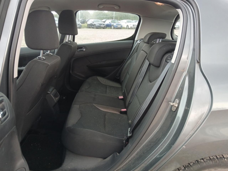 Y109, Peugeot 308 2011, 1.6, бензин, МКПП