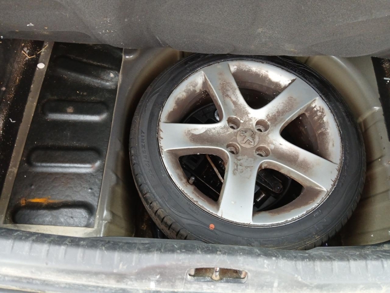 Y109, Peugeot 308 2011, 1.6, бензин, МКПП