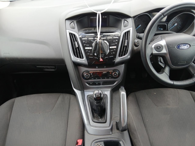W295, Ford Focus 2011, 1.6, бензин, МКПП