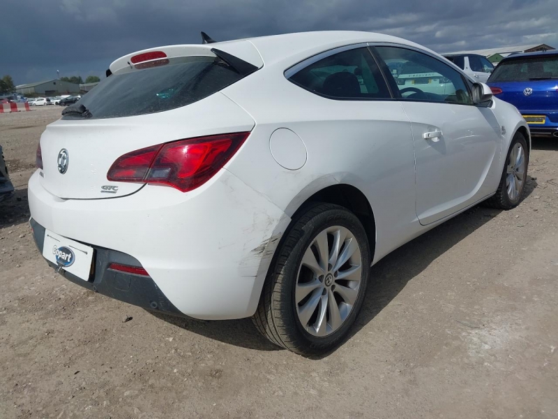 U176, Opel Astra 2013, 1.4, бензин, МКПП
