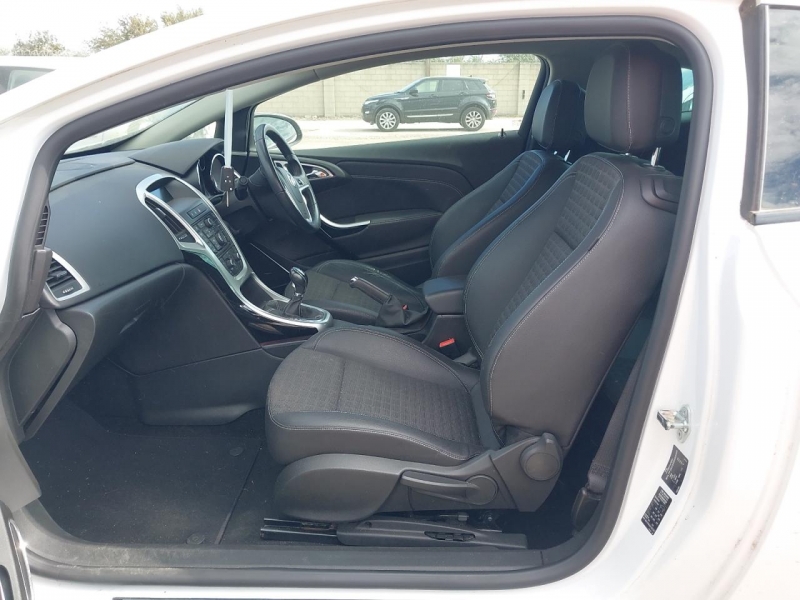 U176, Opel Astra 2013, 1.4, бензин, МКПП