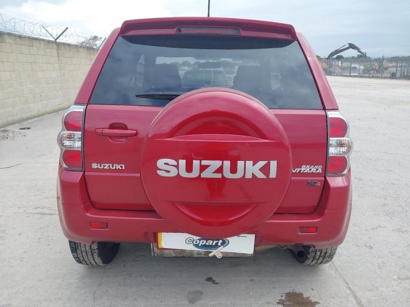 U180, Suzuki Grand Vitara 2009, 2.4, бензин, МКПП