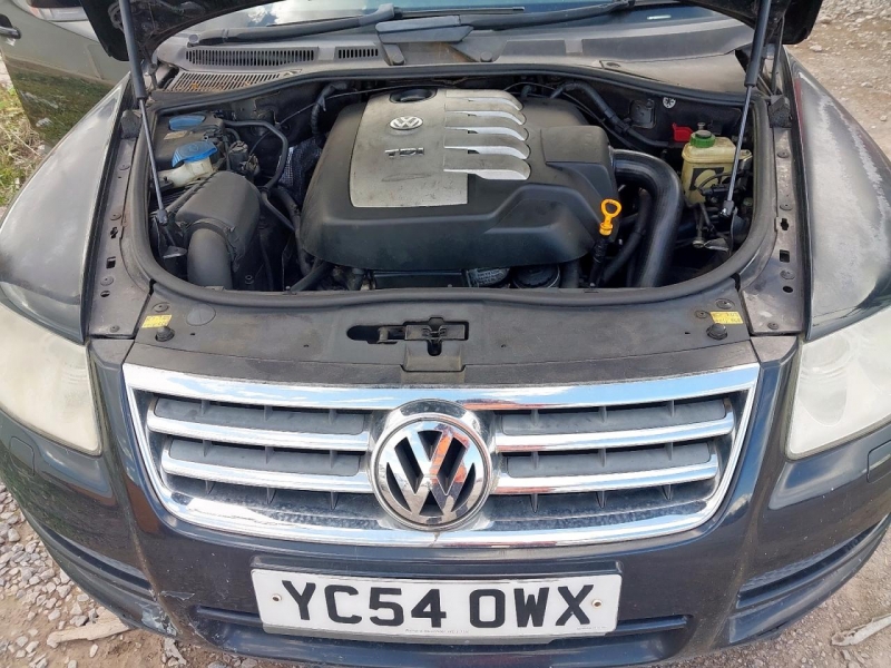 W318, VW Touareg 2004, 2.5, дизель, МКПП