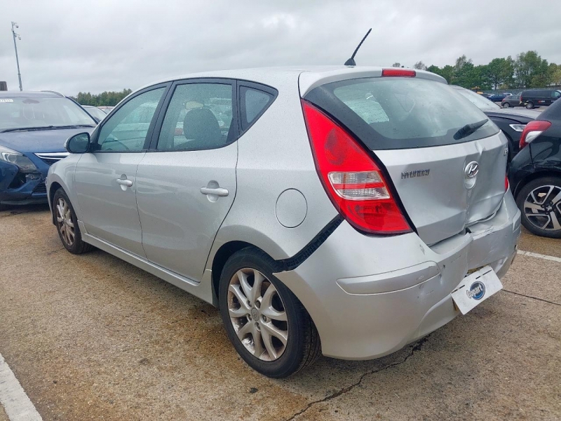 W320, Hyundai i30 2012, 1.4, бензин, МКПП