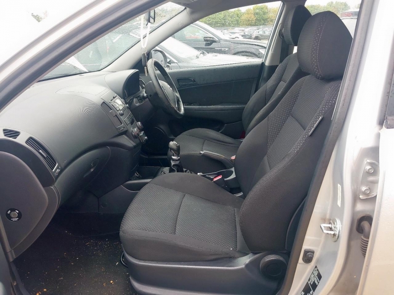 W320, Hyundai i30 2012, 1.4, бензин, МКПП