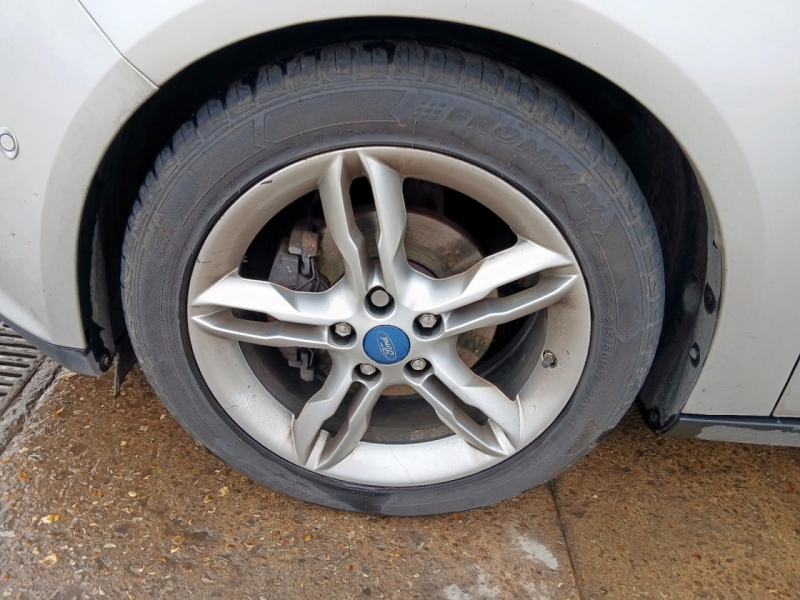 Y130, Ford Focus 2014, 1.0, бензин, МКПП