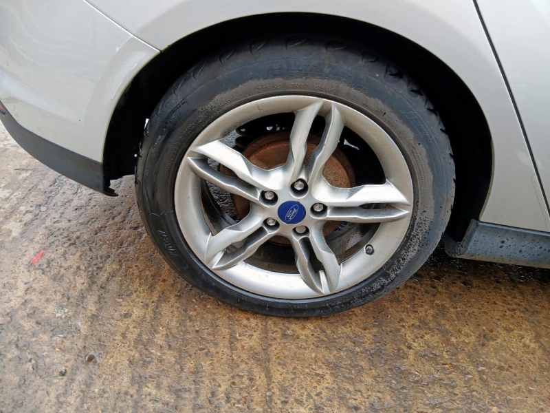 Y130, Ford Focus 2014, 1.0, бензин, МКПП