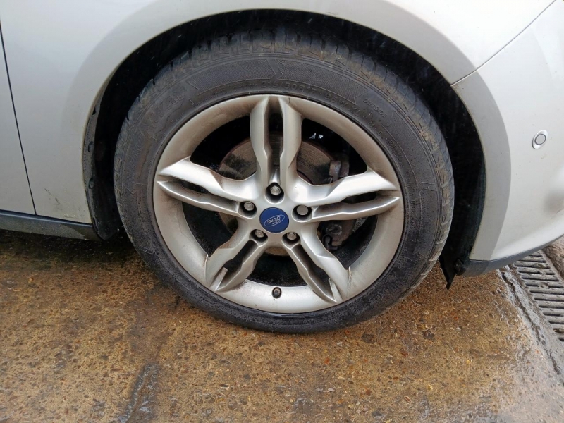 Y130, Ford Focus 2014, 1.0, бензин, МКПП