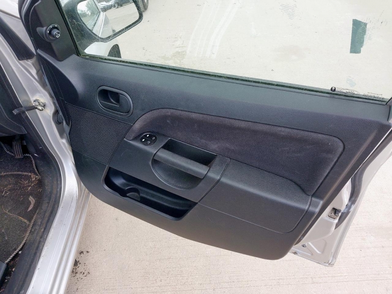 Y132, Ford Fiesta 2006, 1.1, бензин, МКПП