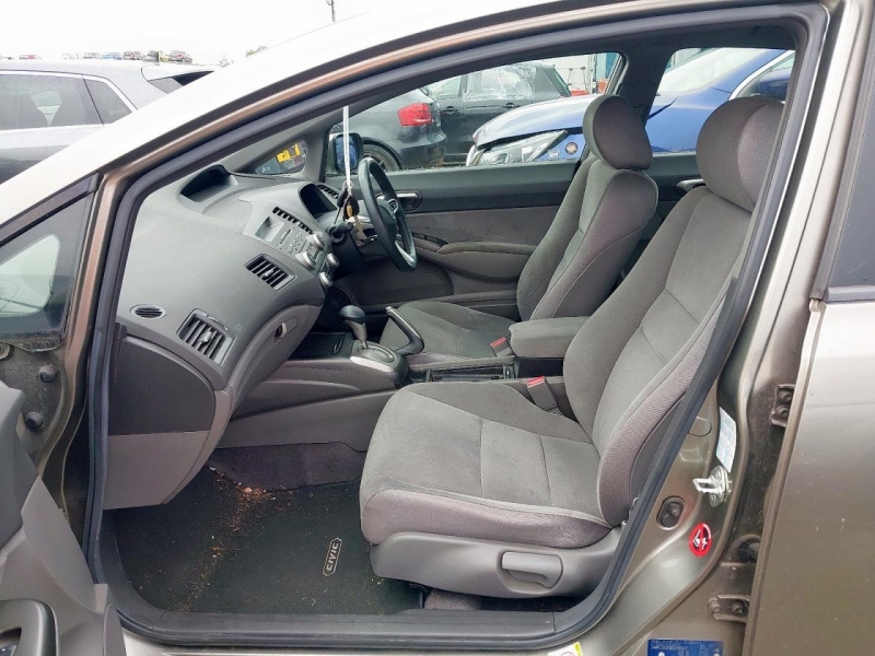 Y135, Honda Civic 2008, 1.3, электро, АКПП