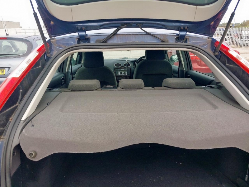 W325, Ford Focus 2006, 1.8, бензин, МКПП