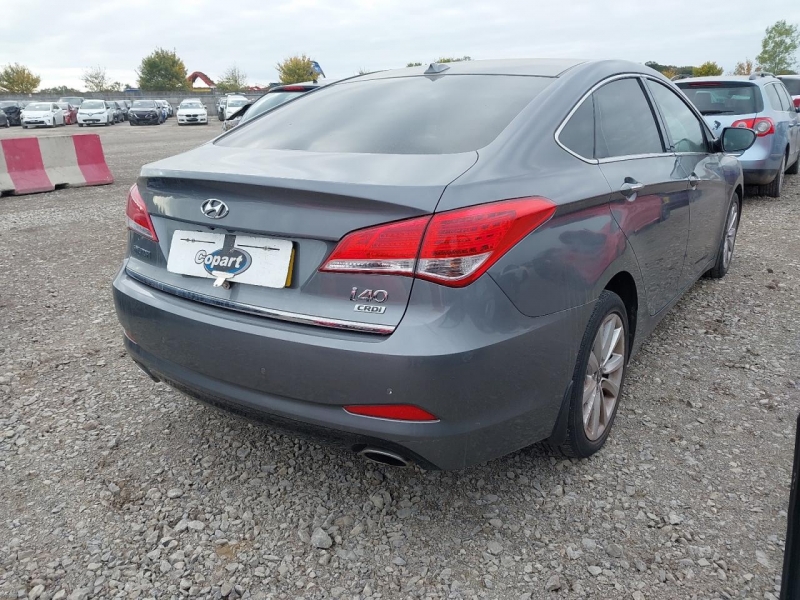 U225, Hyundai i40 2013, 1.7, дизель, АКПП
