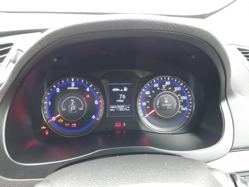 U225, Hyundai i40 2013, 1.7, дизель, АКПП