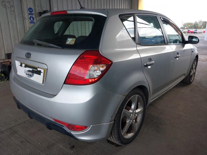 U230, Kia Ceed 2010, 1.6, бензин, МКПП