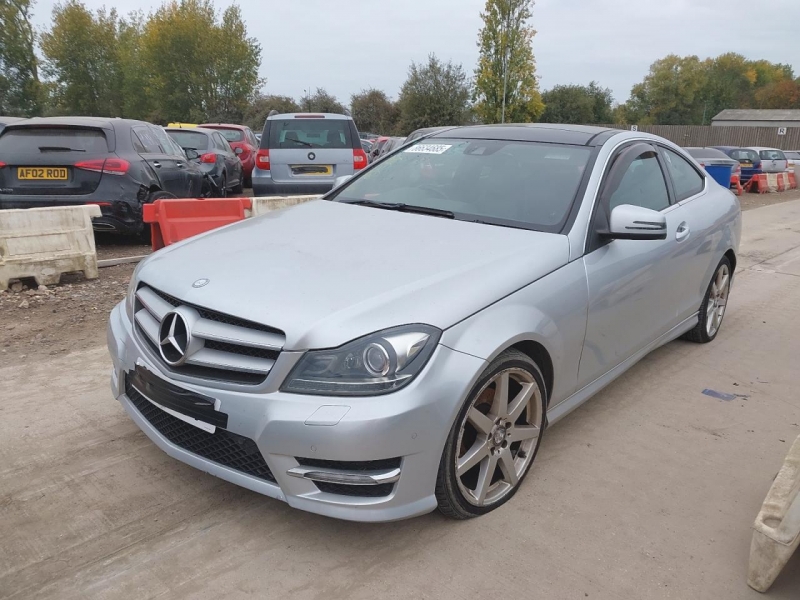 Y162, Mercedes Benz C 2011, 1.8, бензин, МКПП