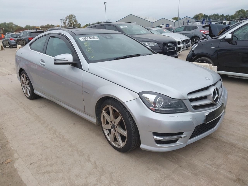 Y162, Mercedes Benz C 2011, 1.8, бензин, МКПП