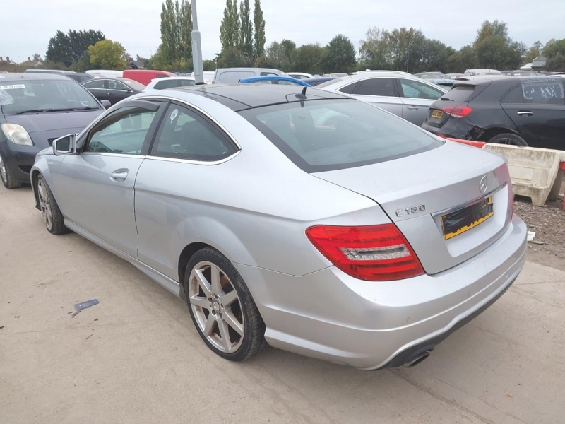 Y162, Mercedes Benz C 2011, 1.8, бензин, МКПП