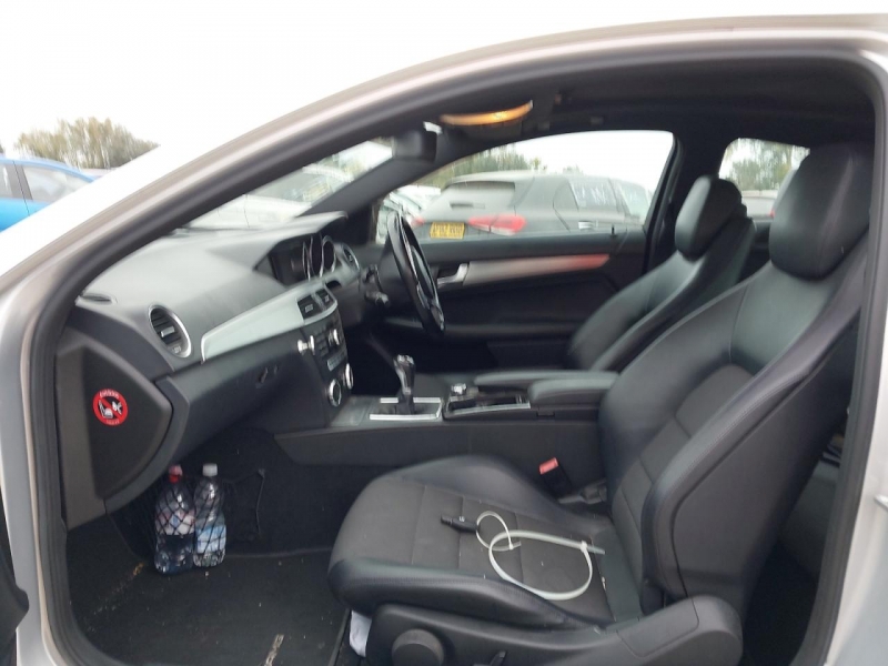 Y162, Mercedes Benz C 2011, 1.8, бензин, МКПП