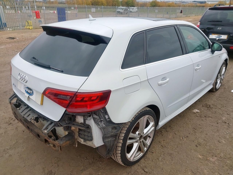 Y176, Audi A3 2014, 1.8, бензин, МКПП