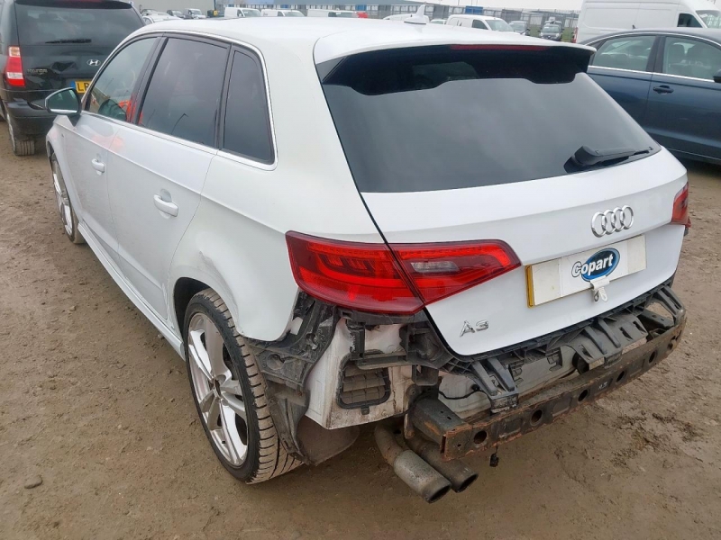 Y176, Audi A3 2014, 1.8, бензин, МКПП