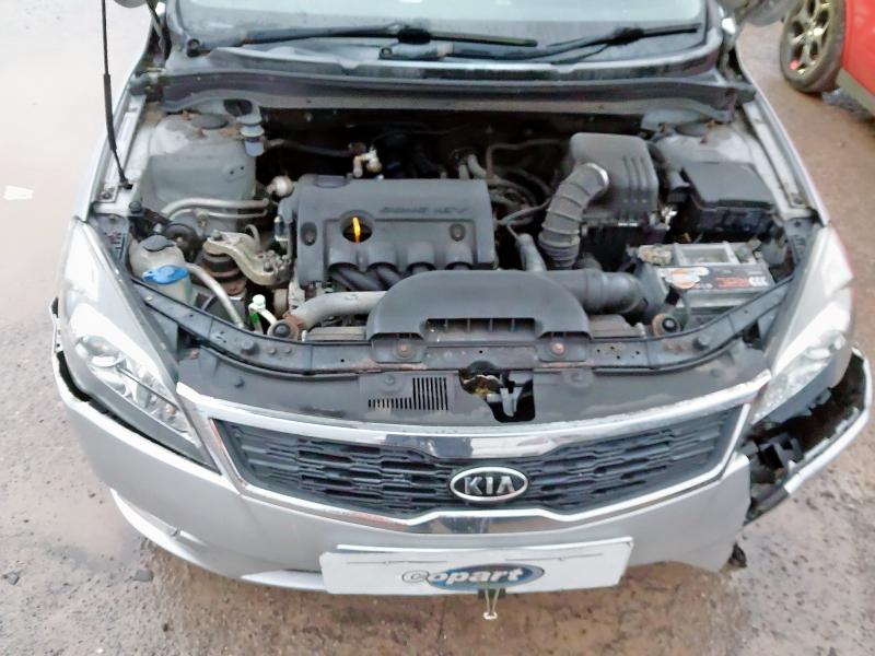 W385, Kia Ceed 2010, 1.6, бензин, МКПП