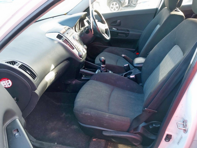 W402, Kia Ceed 2011, 1.6, дизель, МКПП