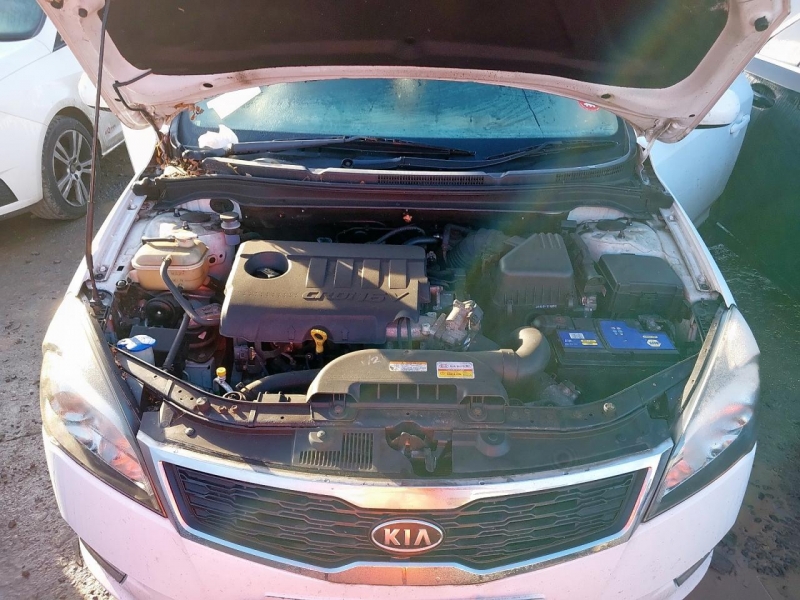 W402, Kia Ceed 2011, 1.6, дизель, МКПП