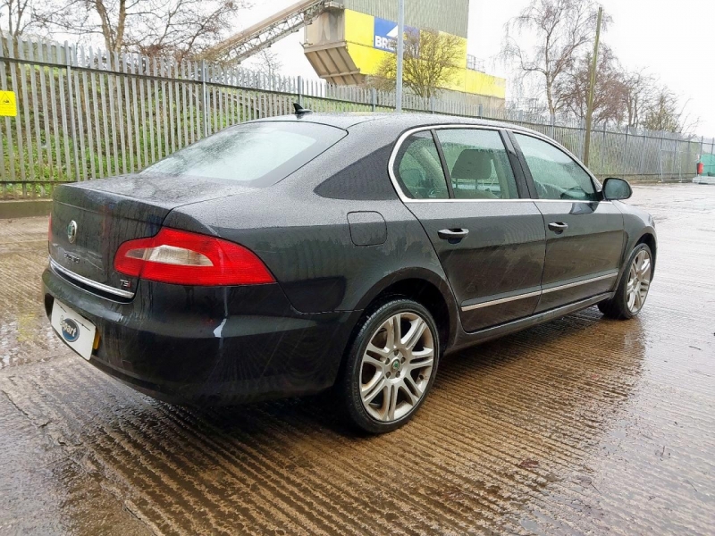 U293, Skoda Superb 2011, 1.8, бензин, АКПП