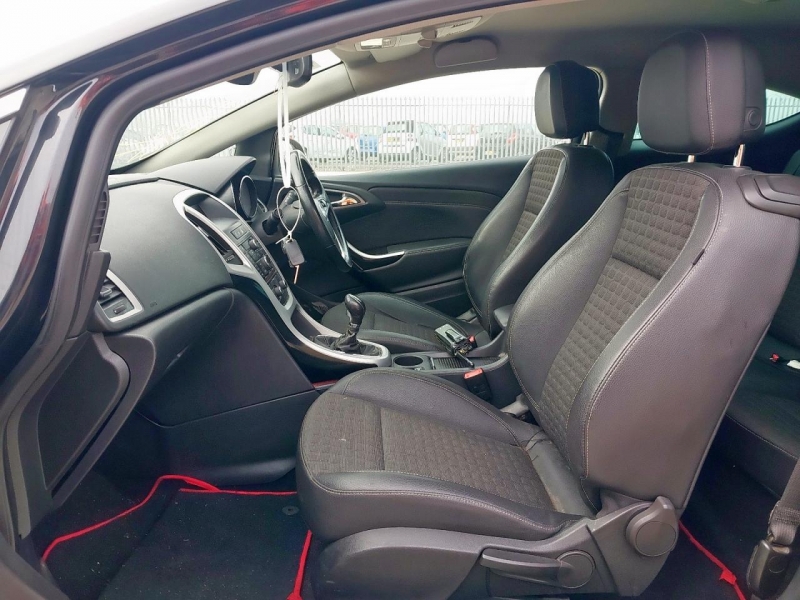 U298, Opel Astra 2012, 1.6, бензин, МКПП