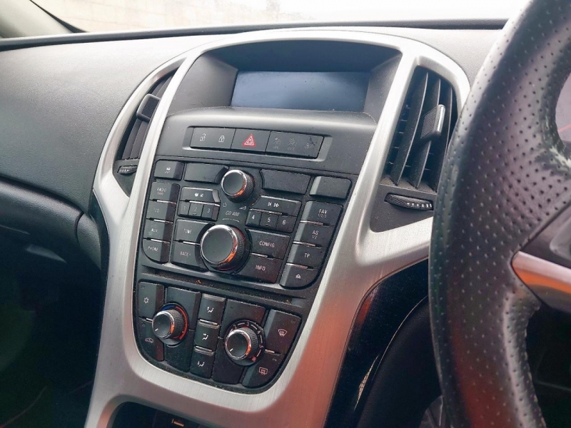 U298, Opel Astra 2012, 1.6, бензин, МКПП