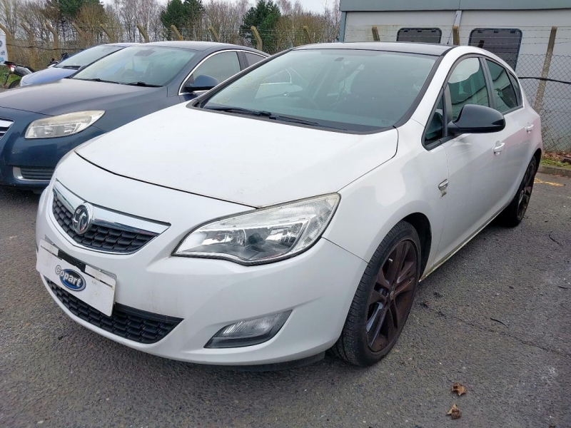 U301, Opel Astra 2012, 1.6, бензин, МКПП