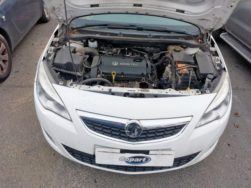 U301, Opel Astra 2012, 1.6, бензин, МКПП